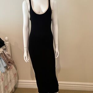 House of Harlow 1960 Black Midi Dress